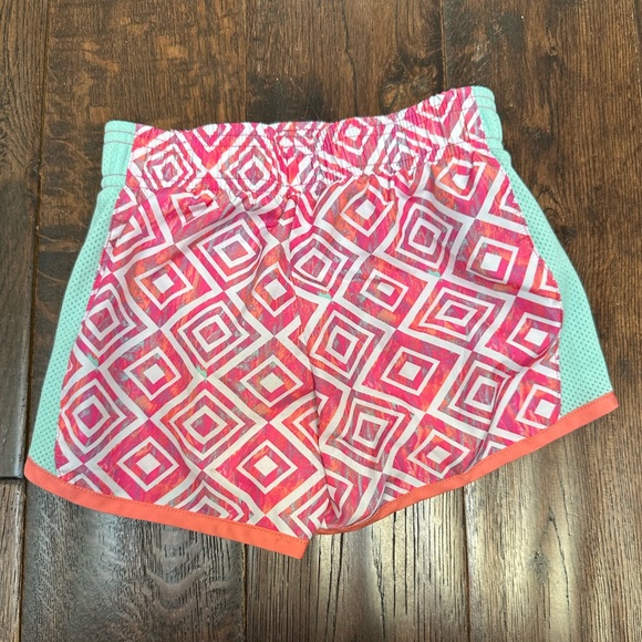 🚨Girls Athletic Shorts 4/5T - Picture 3 of 3